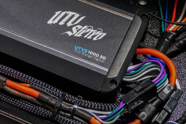 Signature Series 1000W 5-Channel Amplifier | UTVS1000.5D - Image 7